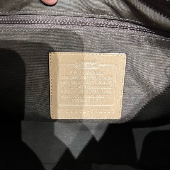 Coach - Picture 11 of 11